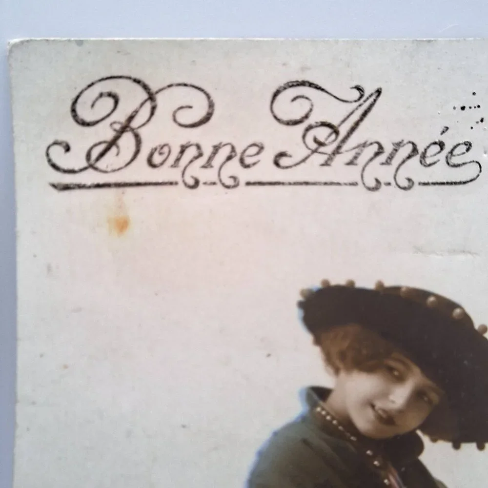 Antique Leo 234 Bonne Annee Postcard‎ Girl Flowers Hand Colored France Colored